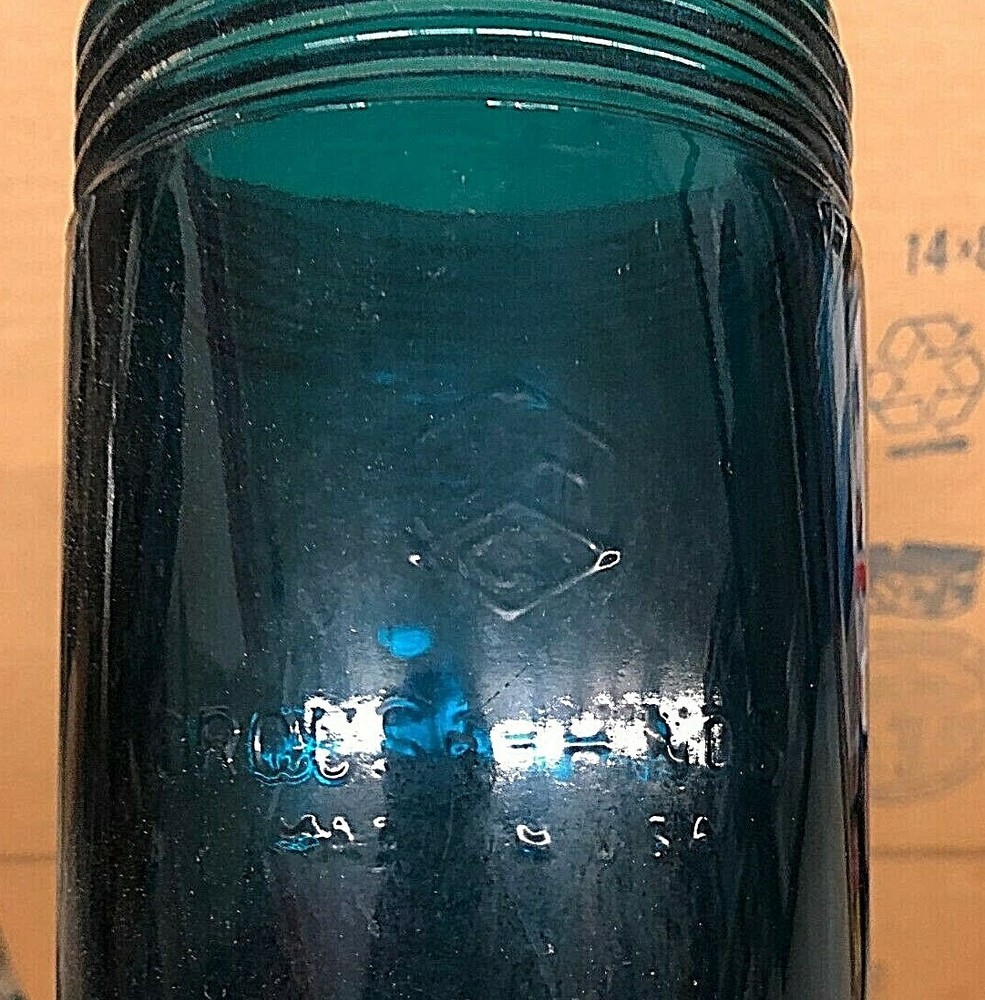 Crouse-Hinds Vaportight Globe Form 200 VO 202 Green