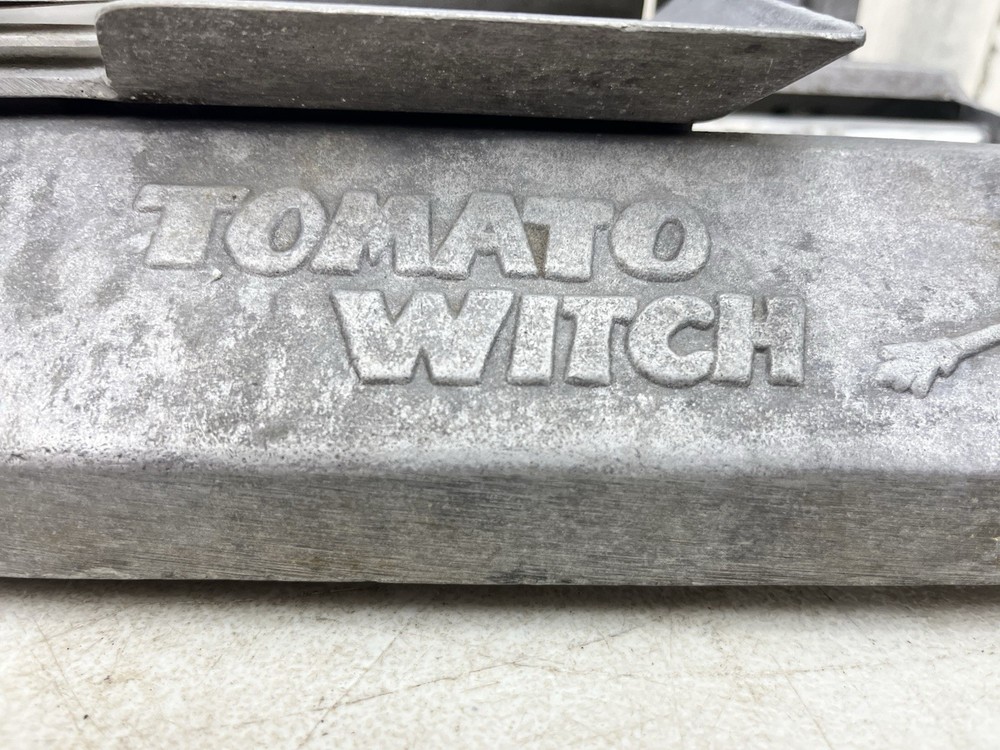 Fasline Tomato Witch Vegetable Fruit Slicer Cutter Commercial **MISSING HANDLE**