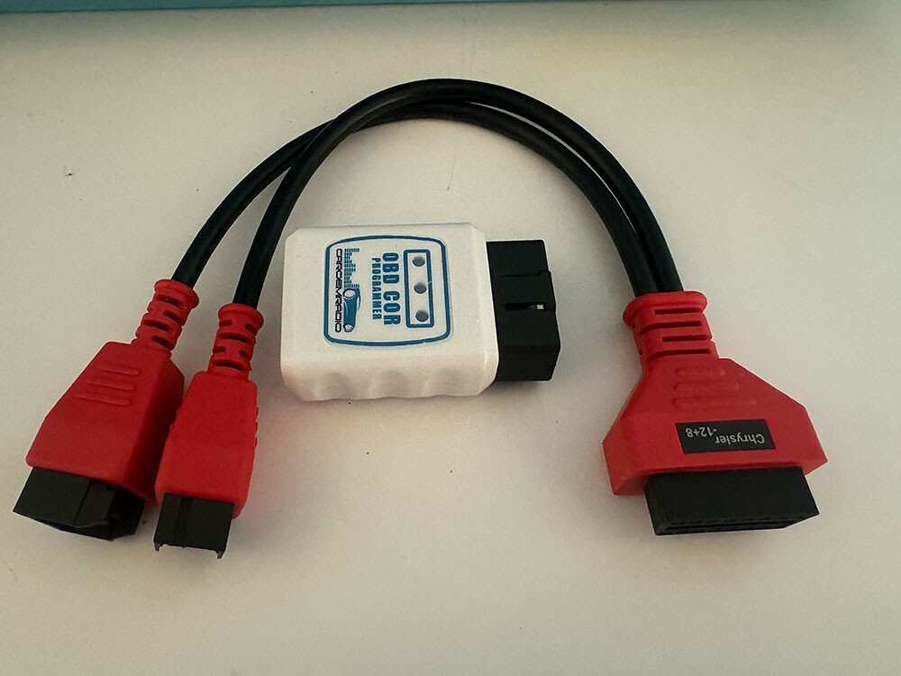 RAM 12" UAX UCONNECT 4C RADIO INTEGRATION PROGRAMMER + SECURITY BYPAS CABLE