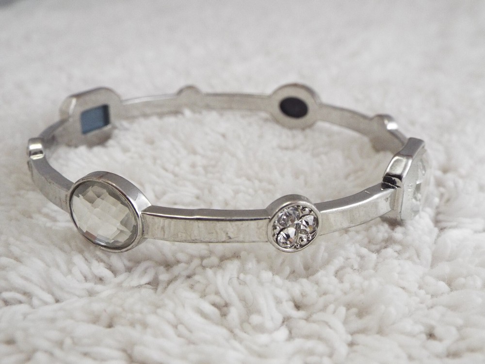 Silvertone Rhinestone Bead Bangle Bracelet (D10)