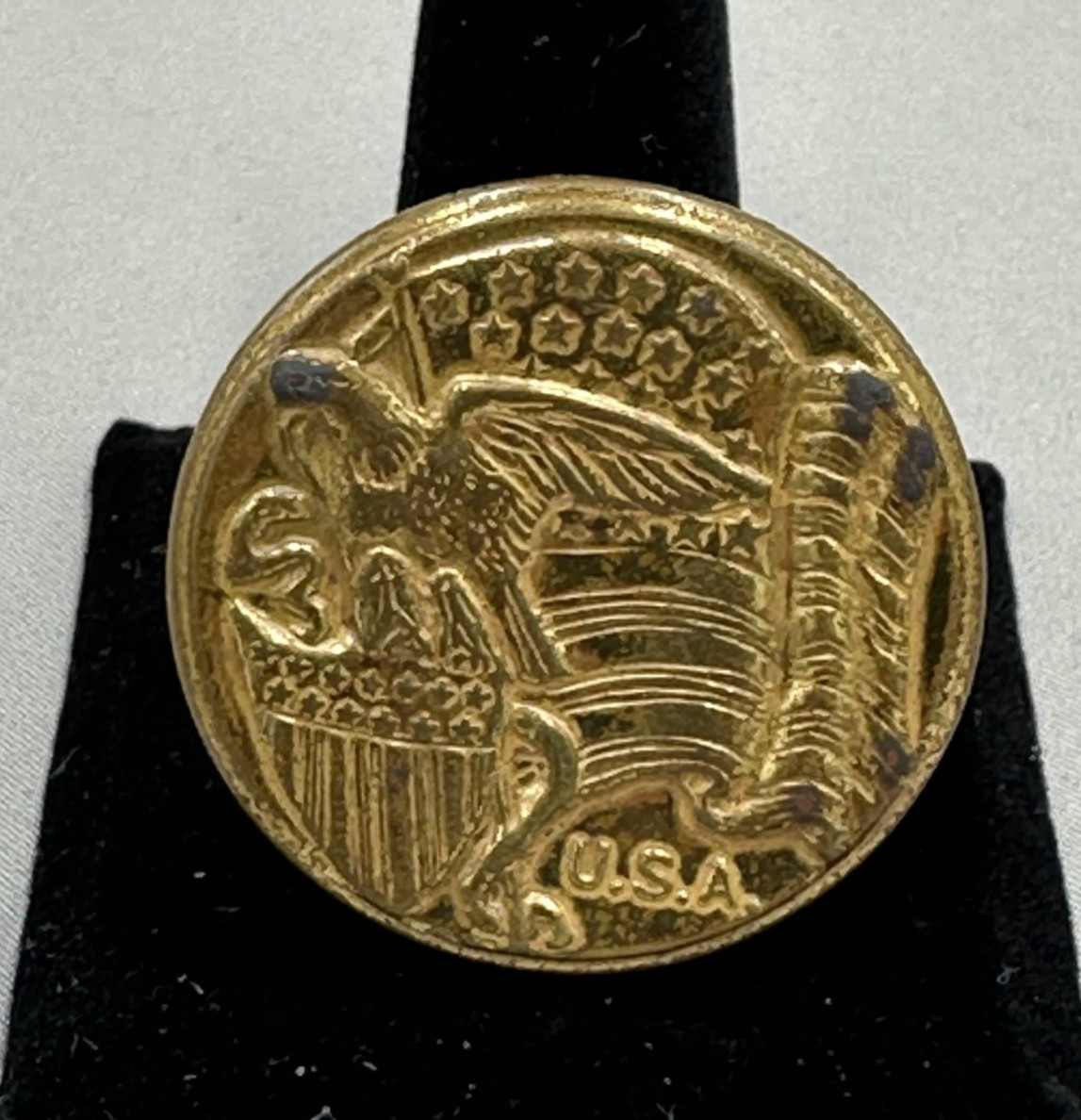 1940 LITTLE ORPHAN ANNIE Decoder Badge Pin RADIO PREMIUM Vintage USA Eagle Flag