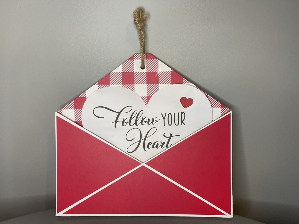 VALENTINES ENVELOPE  HANGING WALL  DECOR