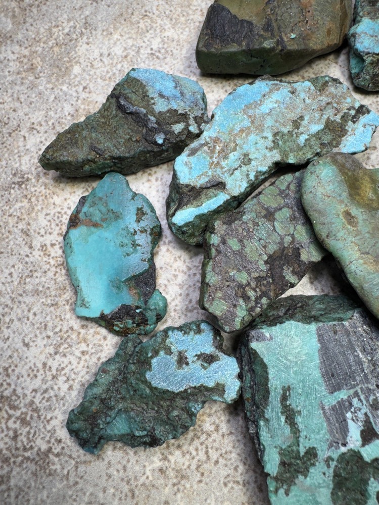 Hubei vein turquoise in mixed colors ( stabilized)