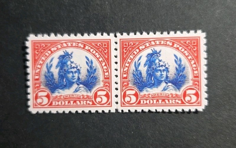 US Stamps SC# 573 1923 $5 Statue of Freedom Replica Pair