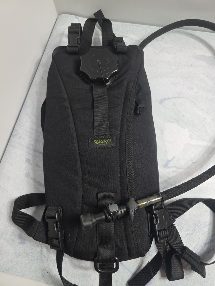 SOURCE HYDRATION SYSTEM W/ BLADDER, HOSE USMC TACTICAL Blackpack Bag