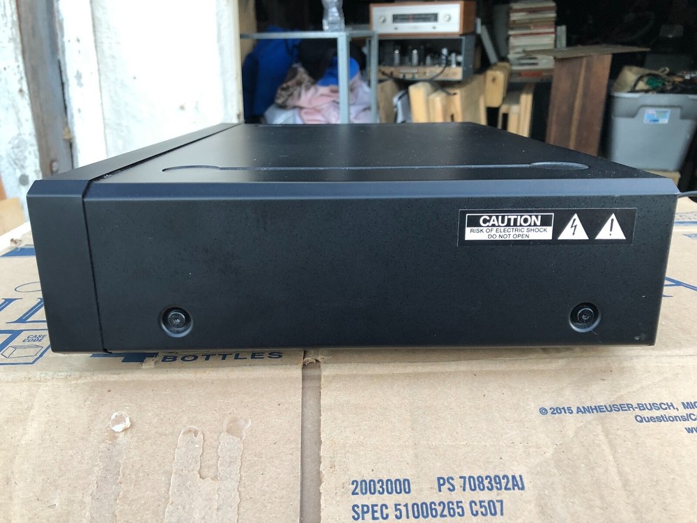 PROTON AC-422 COMPACT DISC PLAYER - RARE