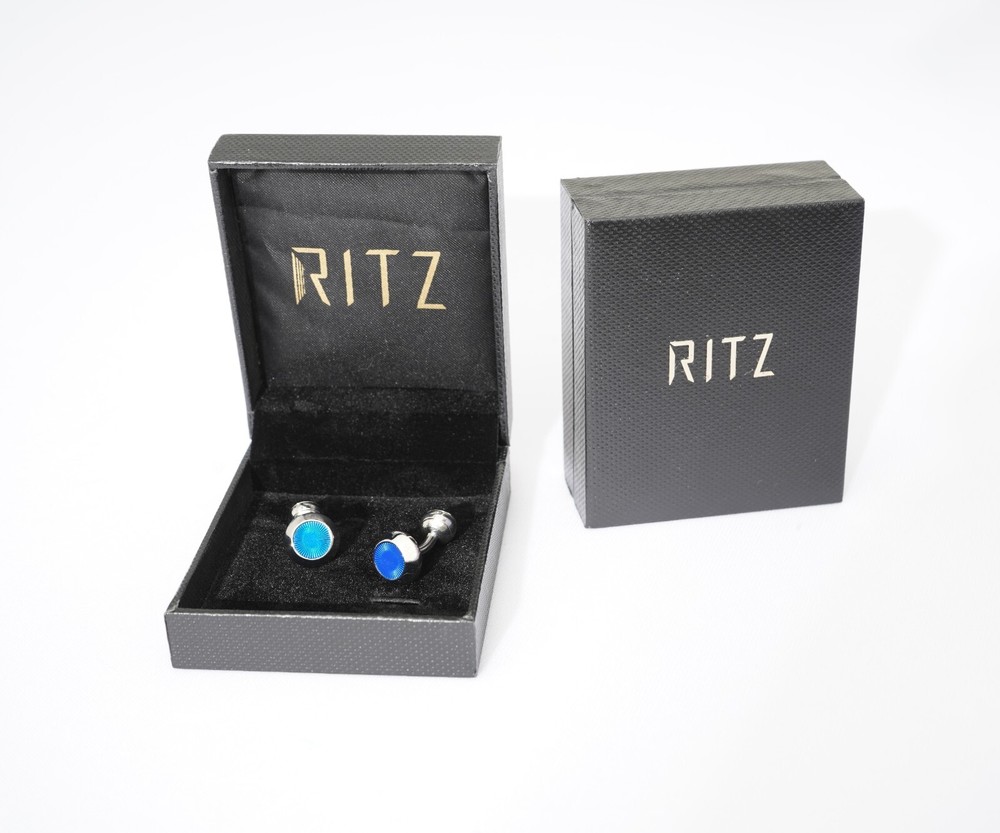 Sapphire Circle with Silver Cufflinks