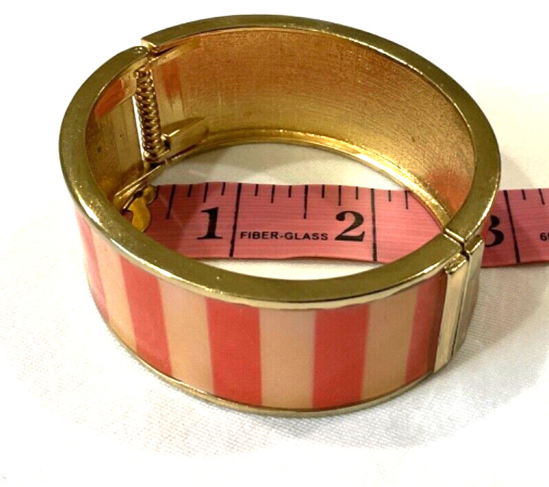 UTRA PINK STRIPED HINGED BANGLE