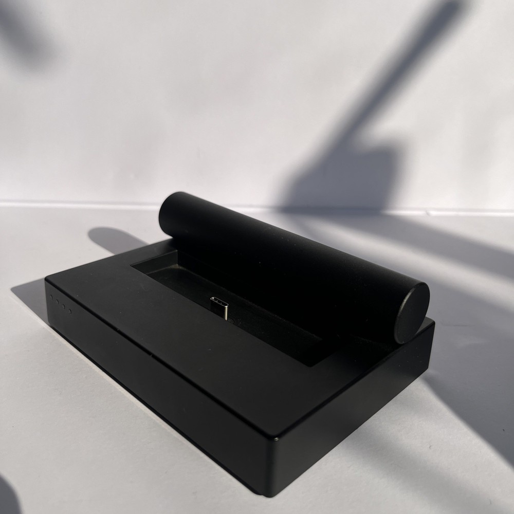 Analogue Pocket Dock - Used - Includes USB-C cables Power Adapter & HDMI Cable