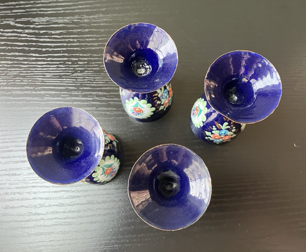 Vintage 6-piece Enameled Drinking Set