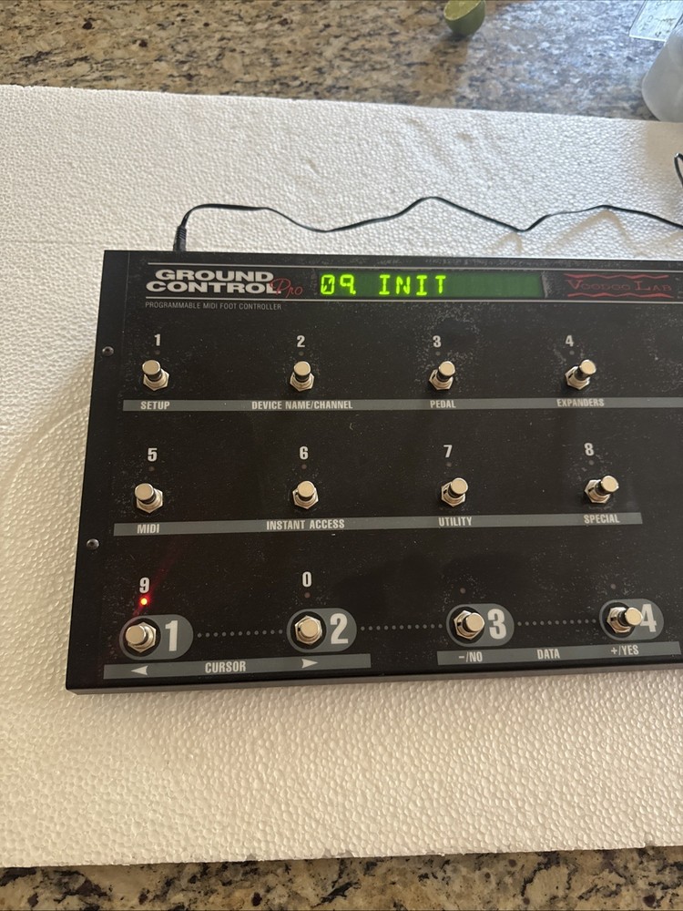 Voodoo Lab Ground Control Pro Guitar Rig MIDI Switching System