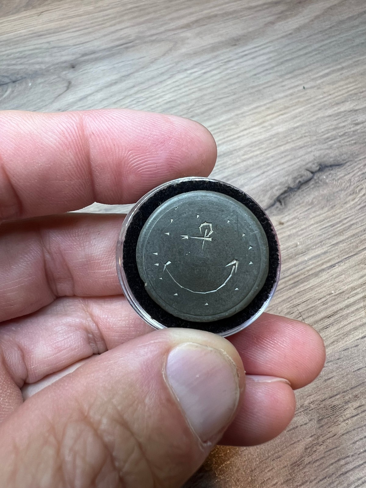 Dug American Revolutionary War Engraved Navy Anchor & 13 Stars Coat Button