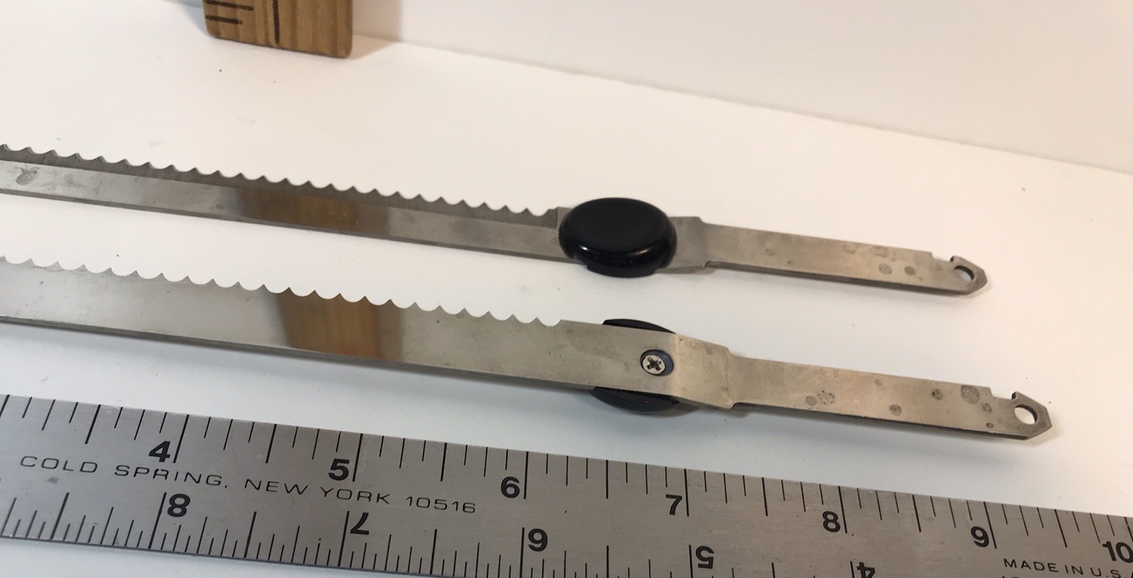 BLADES ONLY for EU081 SHARPER IMAGE Cordless Electric KNIFE + Instructions AS-IS