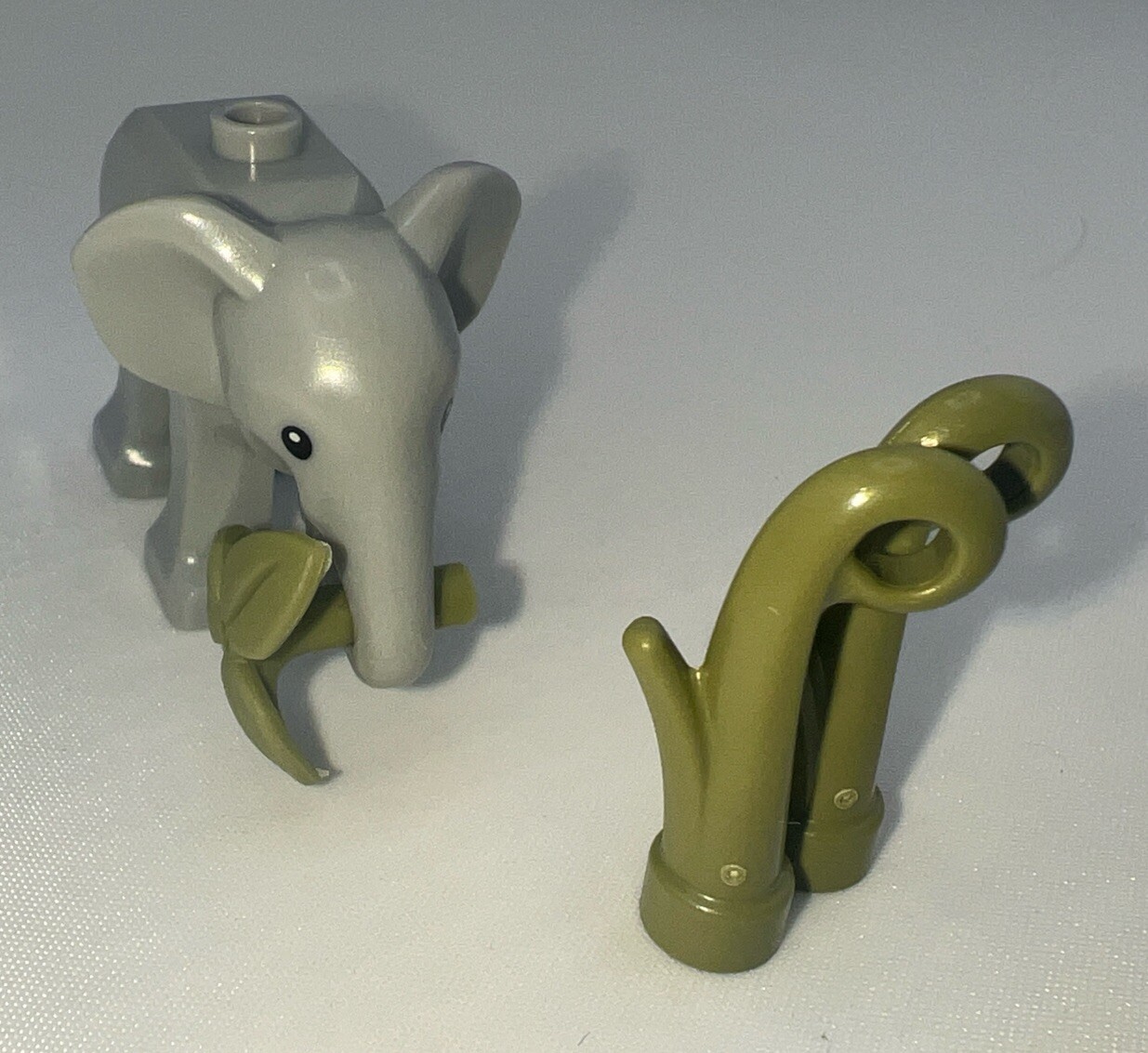 NEW LEGO Elephant Herd - Wildlife 60302 60307 Animal (Official LEGO)