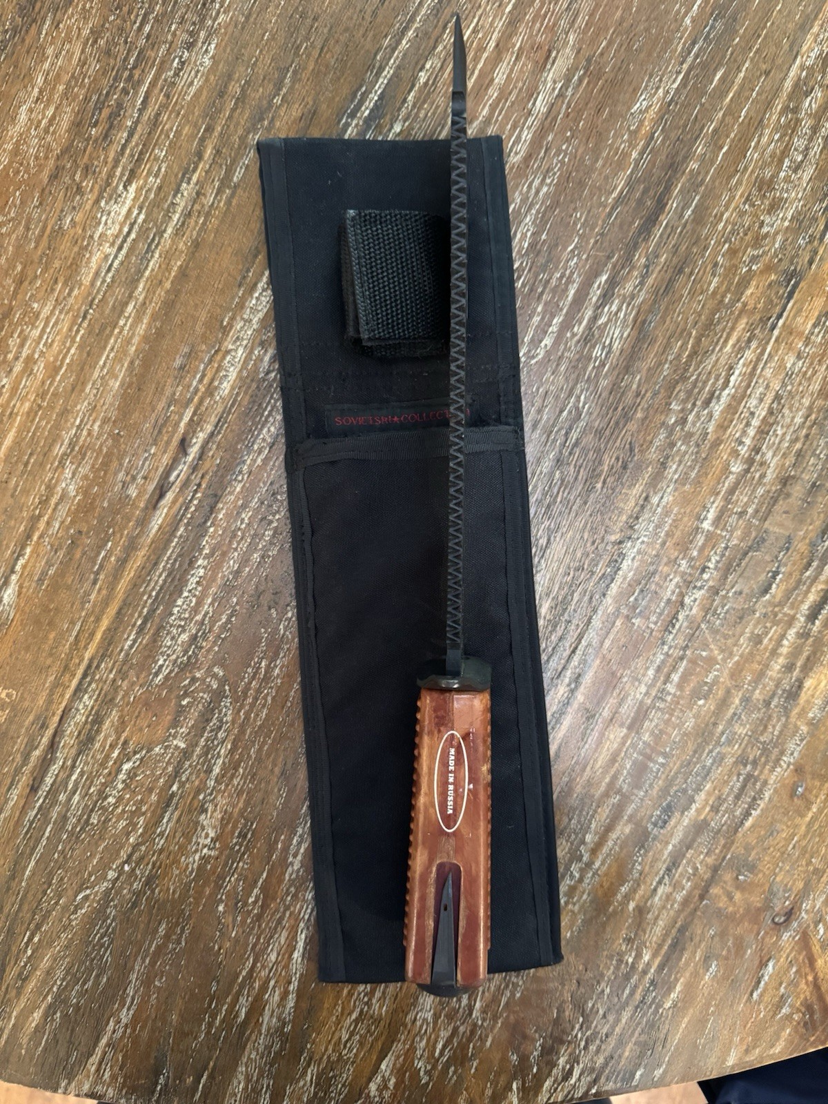 Sovietski Spetsnaz 9" Survival Machete, Brown Bakelite / Black High Carbon Steel