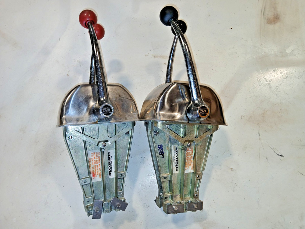 MORSE THROTTLE AND SHIFT BINNACLES. GREAT CONDITION.