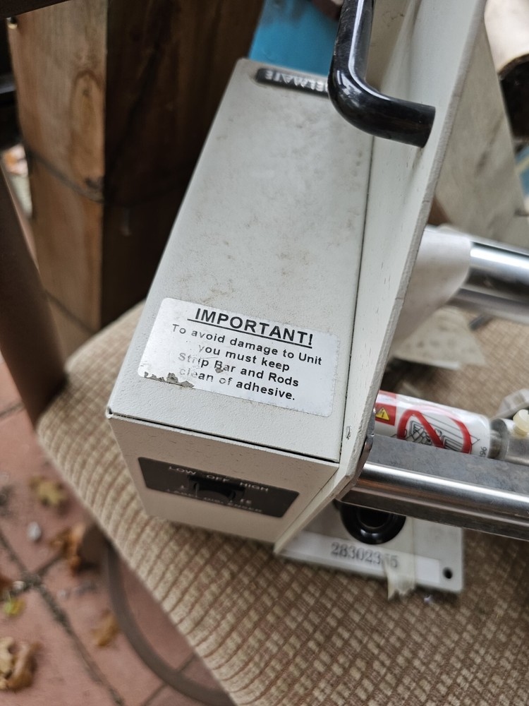 LABELMATE LD-100 Label Dispenser