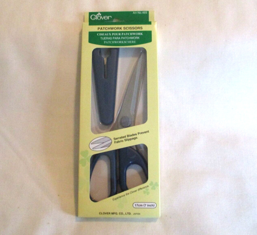 Medium Patchwork Scissors, Clover Serrated Edge 2 1/2 inch Blades with Sheath