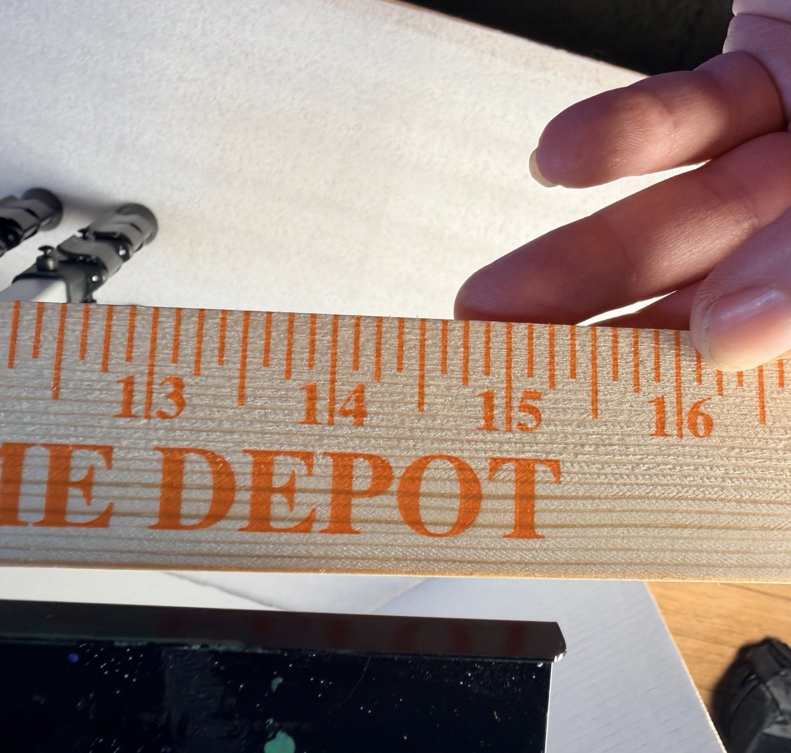 Curate Aluminum Stretch Field Easel - Silver Aluminum - 63 inch - Adjustable Art