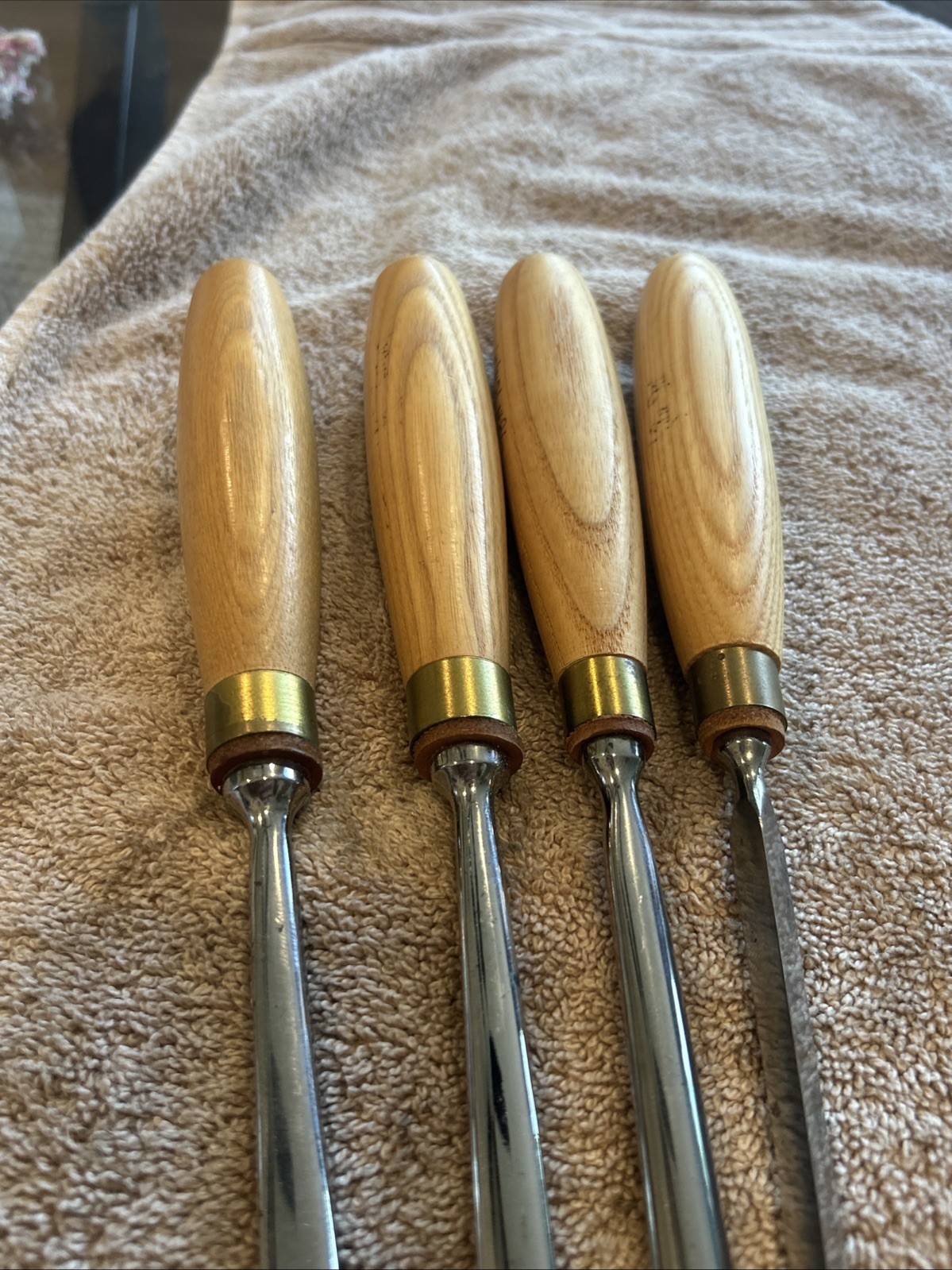 Robert Sorby carving gouges set of 4 with V tool, used