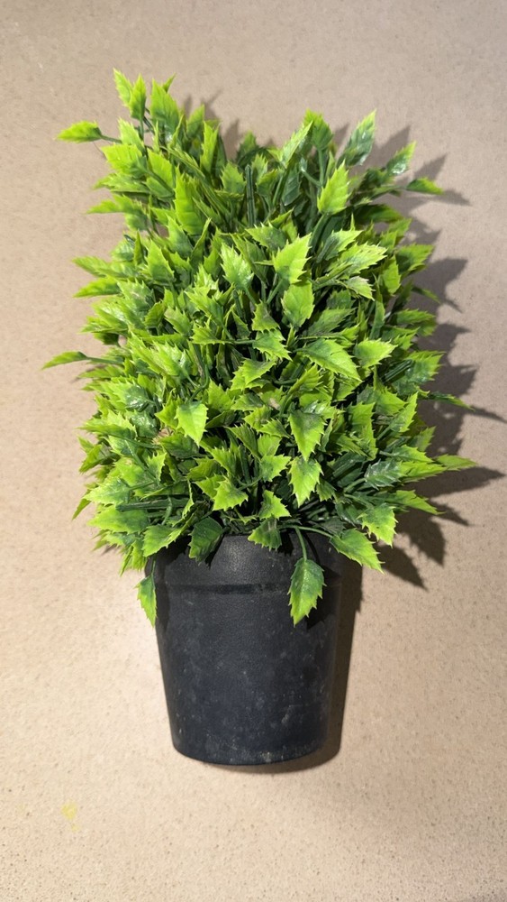 Plastic Flowerpot Decor