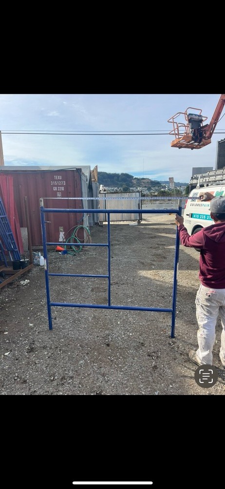 METAL SCAFFOLD