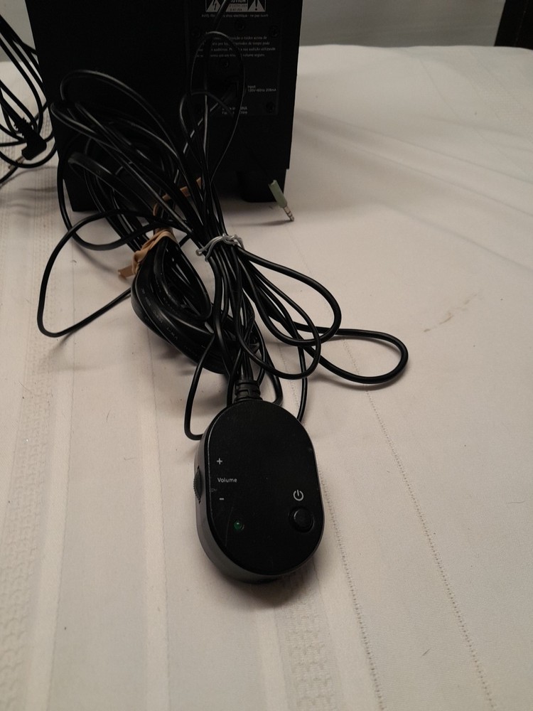Logitech Z313 Speaker System with Subwoofer (980-000382)