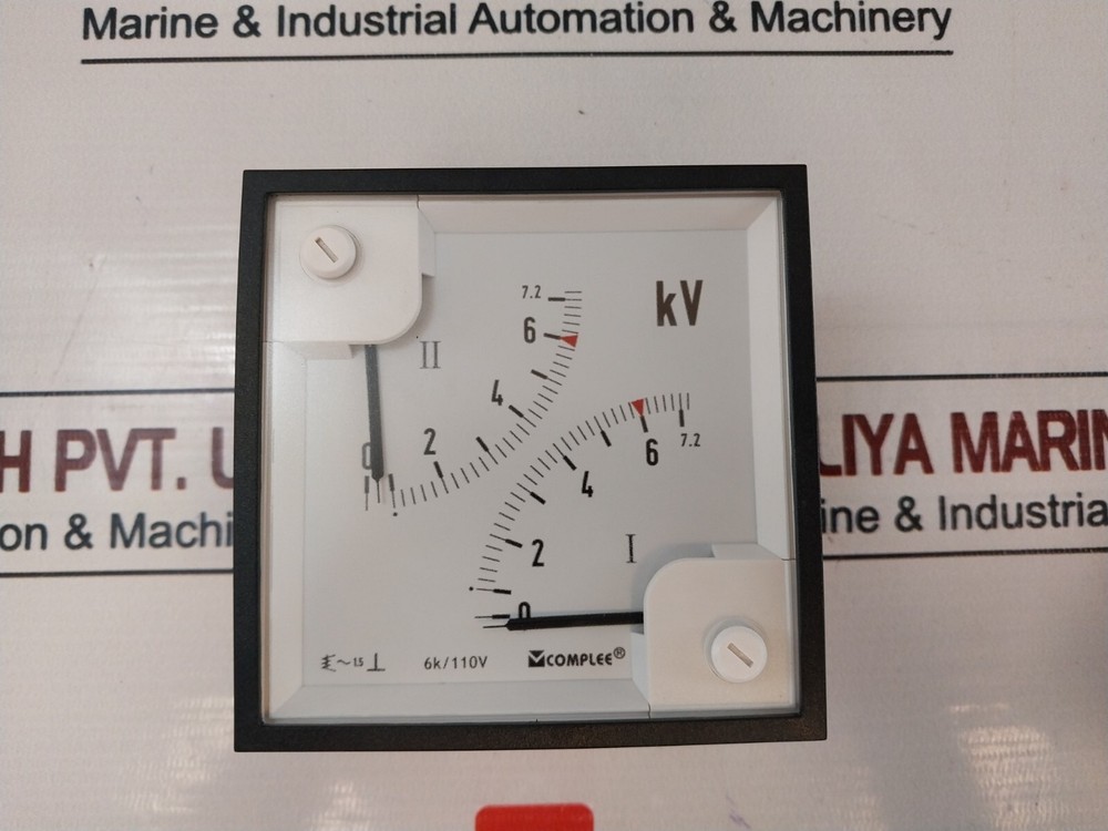 Complee KLY-2T96-2 Voltmeter 0-132V