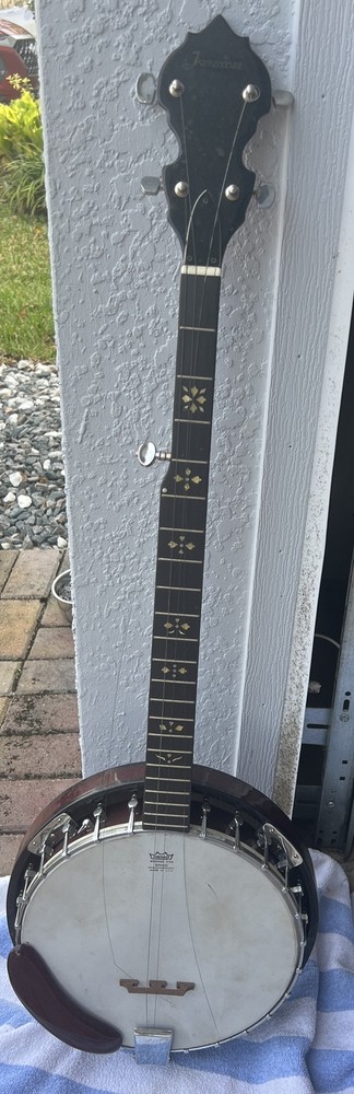 Franciscan Banjo 5 String with Case