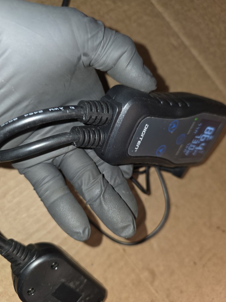 DIGITEN DTC-102 Digital Temperature Controller Thermostat Heating & Cooling 110V