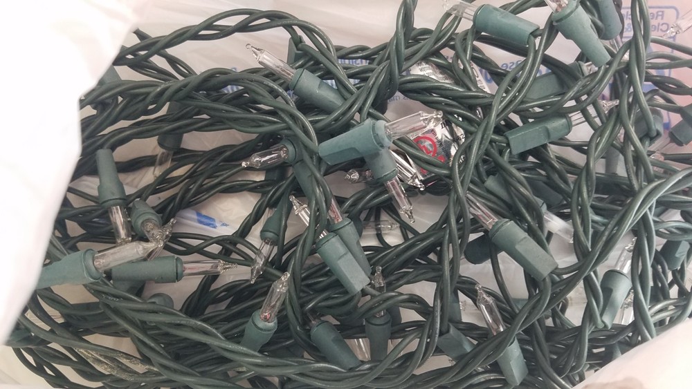 33' Clear Christmas Light String (C)