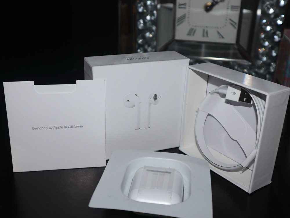 apple airpods
