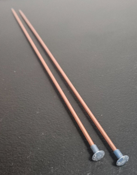 KNITTING NEEDLE SET. HERO #4, U.S.A.