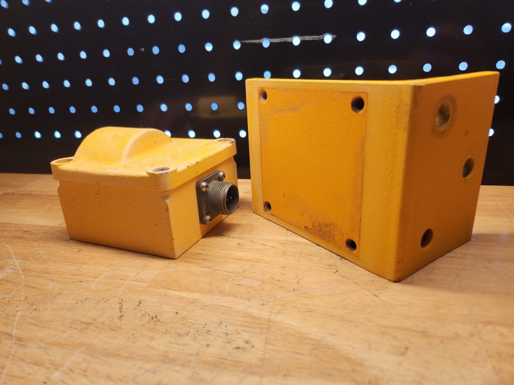 Spectra Precision Laserplane Slope Sensor 0365-4010 w/Mounting Bracket