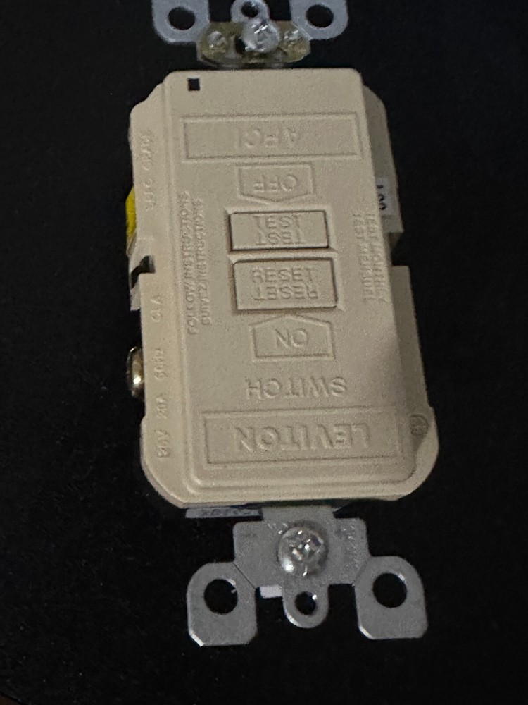 LEVITON AFRBF-I SMARTLOCK PRO AFCI BLANK FACE LIGHTED