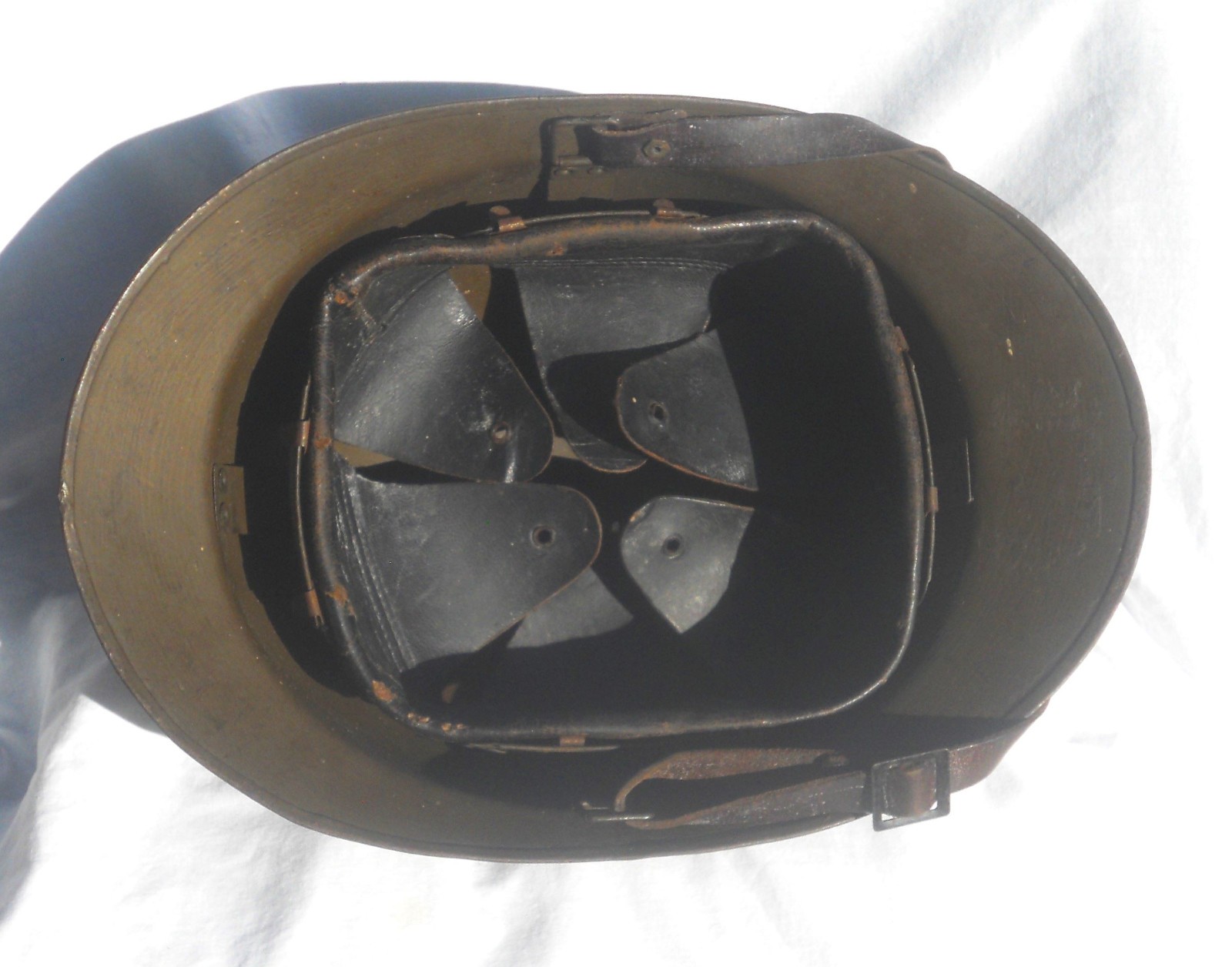 Helmet model 1926 artillery chin strap and cap
