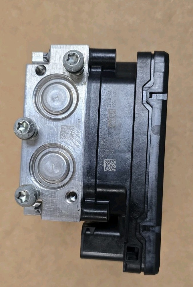 OEM 21-24 Harley Davidson RH1250 Sportster ABS Controller Module System Pump