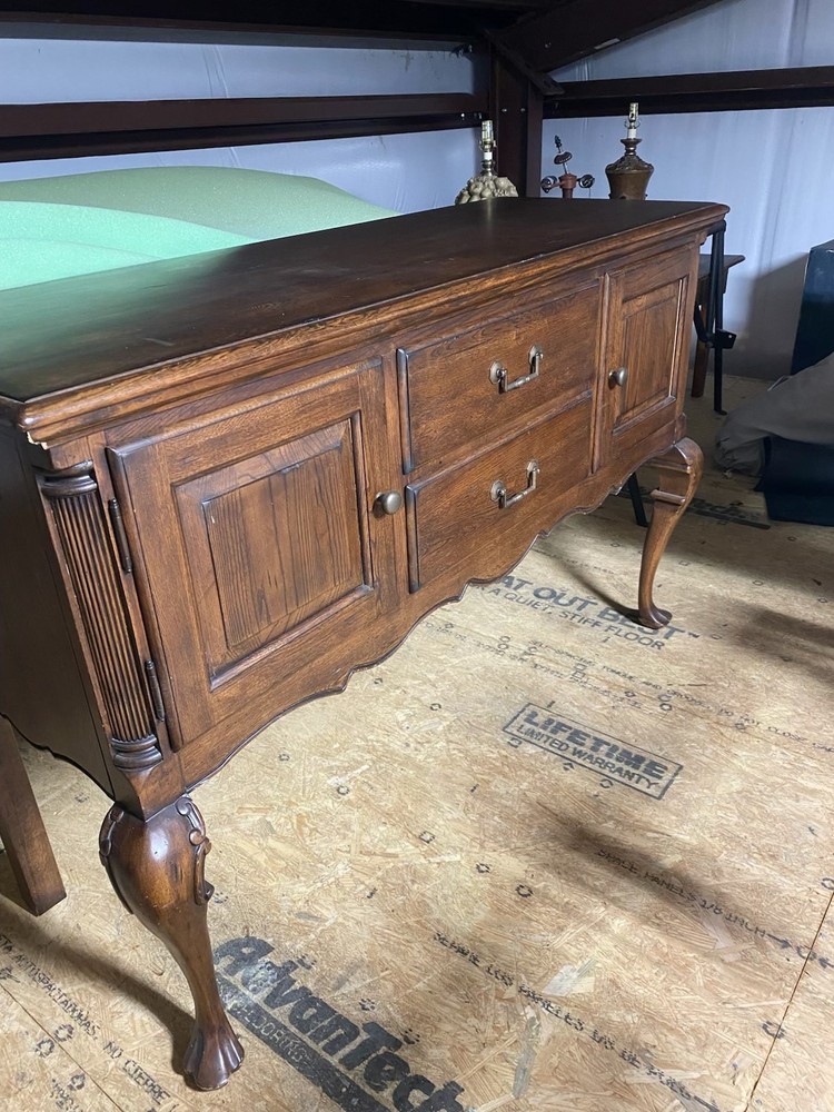 Vintage style solid oak sideboard table with carved details