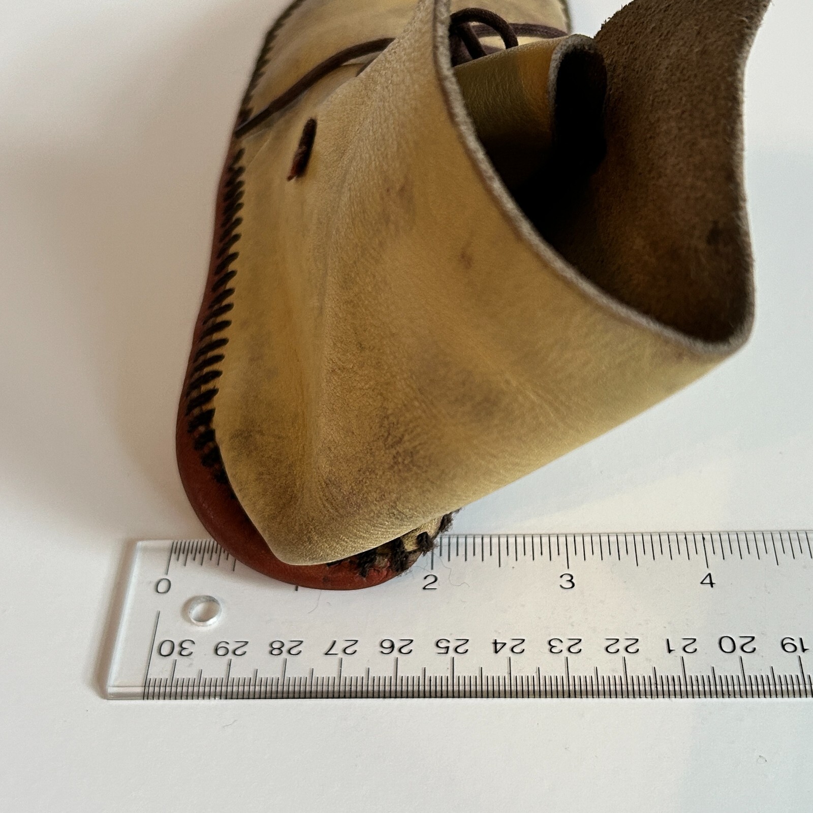 Vintage 8" BEADED Thunder Bird LEATHER NATIVE AMERICAN INDIAN MOCCASINS BOOTIES