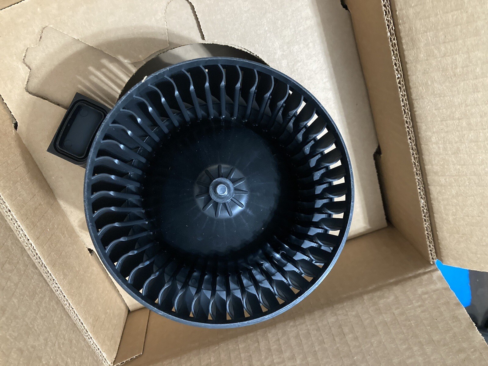 CR705002 / CR705003 GENUINE PACCAR BLOWER MOTOR ASSEMBLY OEM - NEW