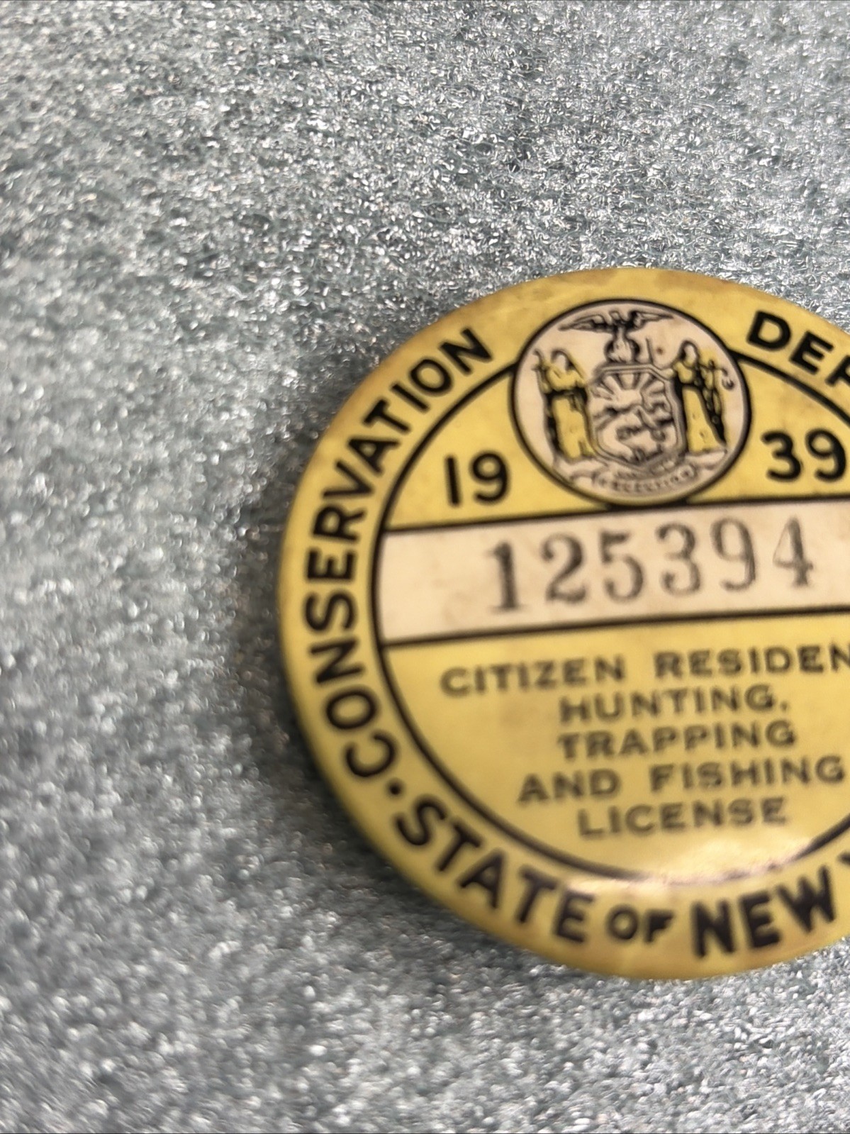 1939 New York State Citizen Resident Hunting Trapping Fishing License Button