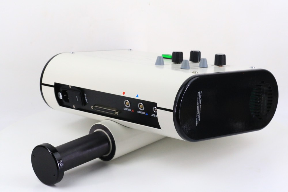 LEICA TYPE MEL61 SURGICAL MICROSCOPE LIGHT SOURCE CONTROL UNIT M695 / 445497