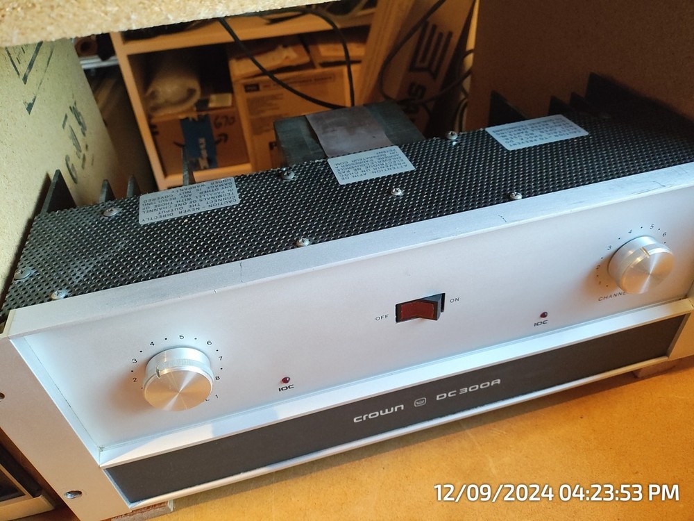 Crown DC300A Stereo Power Amplifier , One Owner