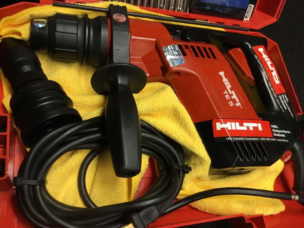 HILTI TE 5 PREOWNED, FREE TABLET, BITS AND EXTRAS, FAST SHIP