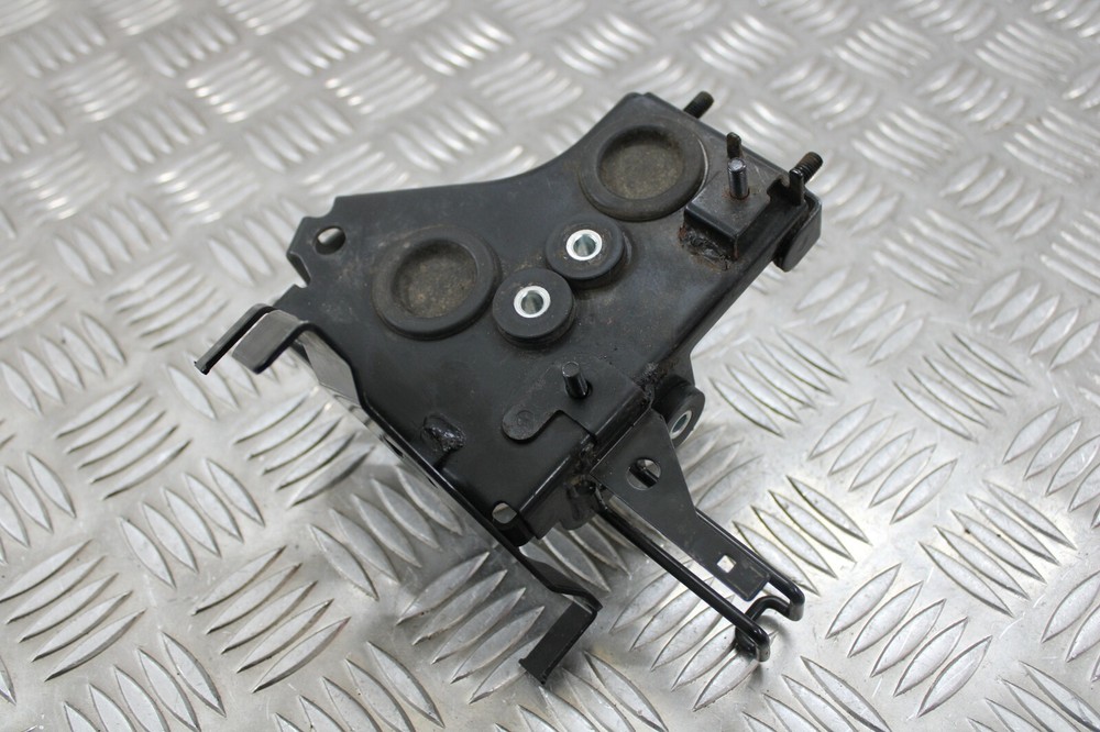 Yamaha XSR 700 2017 ABS pump bracket 2016 > 2020