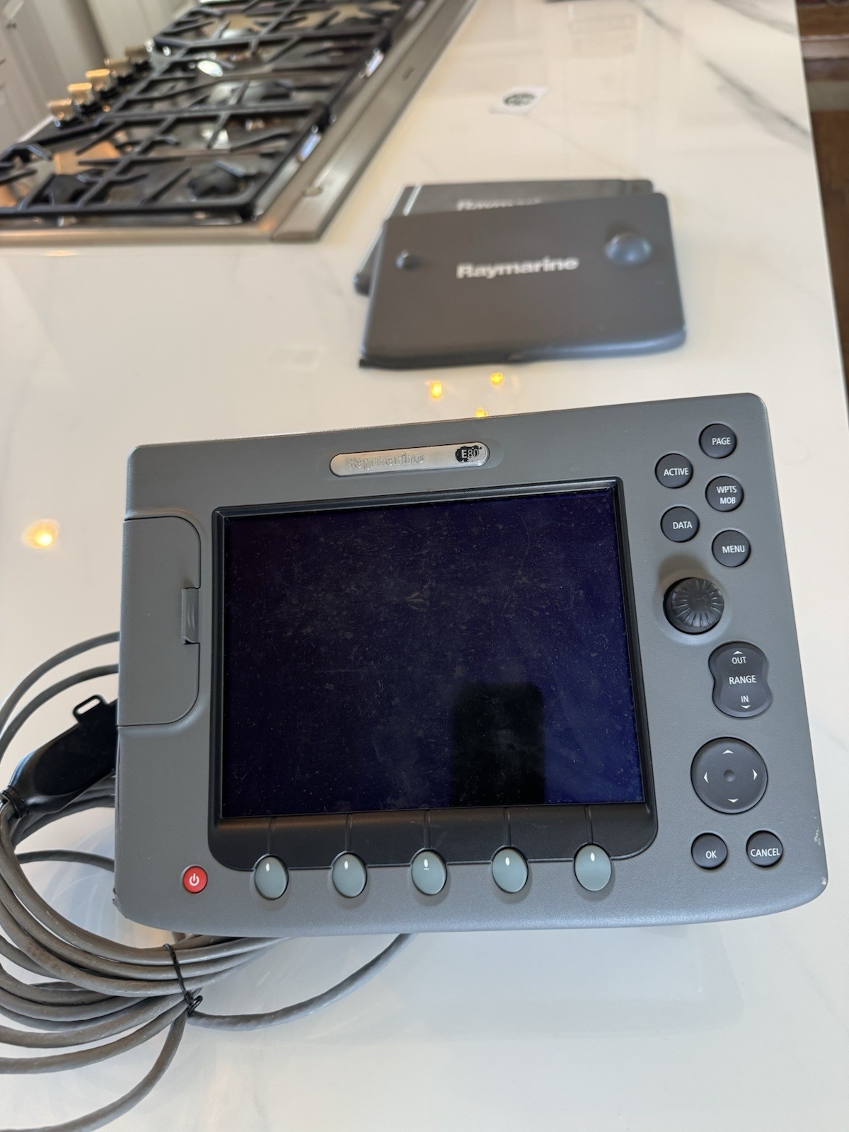 Raymarine E80 Multifunction Display Chartplotter