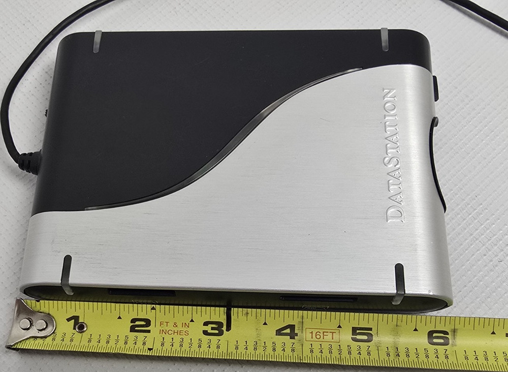 DataStation 7in1 USB 2.0Floppy Disc CF,MMC,SD,MS,Pro Reader I/O Magic PC Device