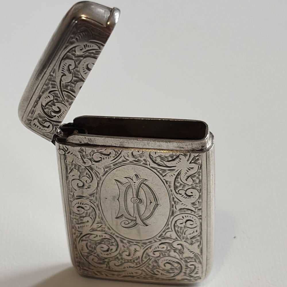 Antique Sterling Silver Foliage Etched Vesta Case