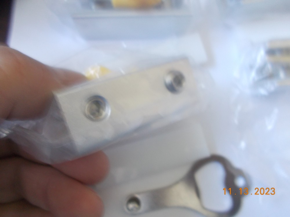 4 New Sliding Window Locks, no instructions