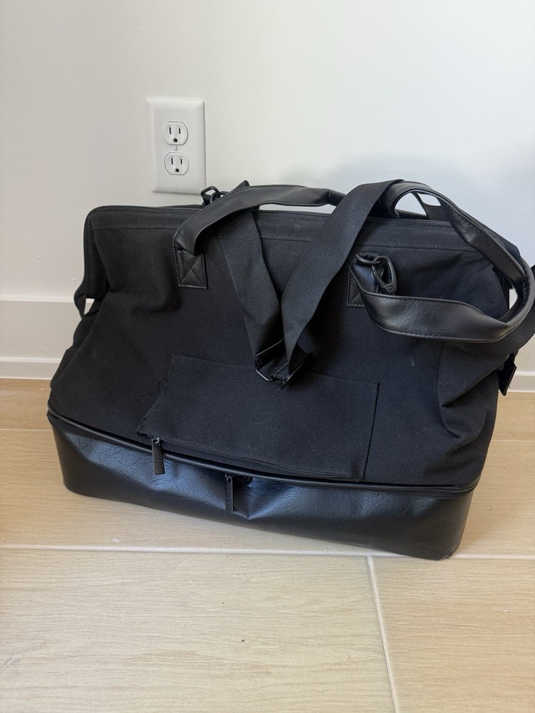 BEIS Weekender Bag In Black (see description)